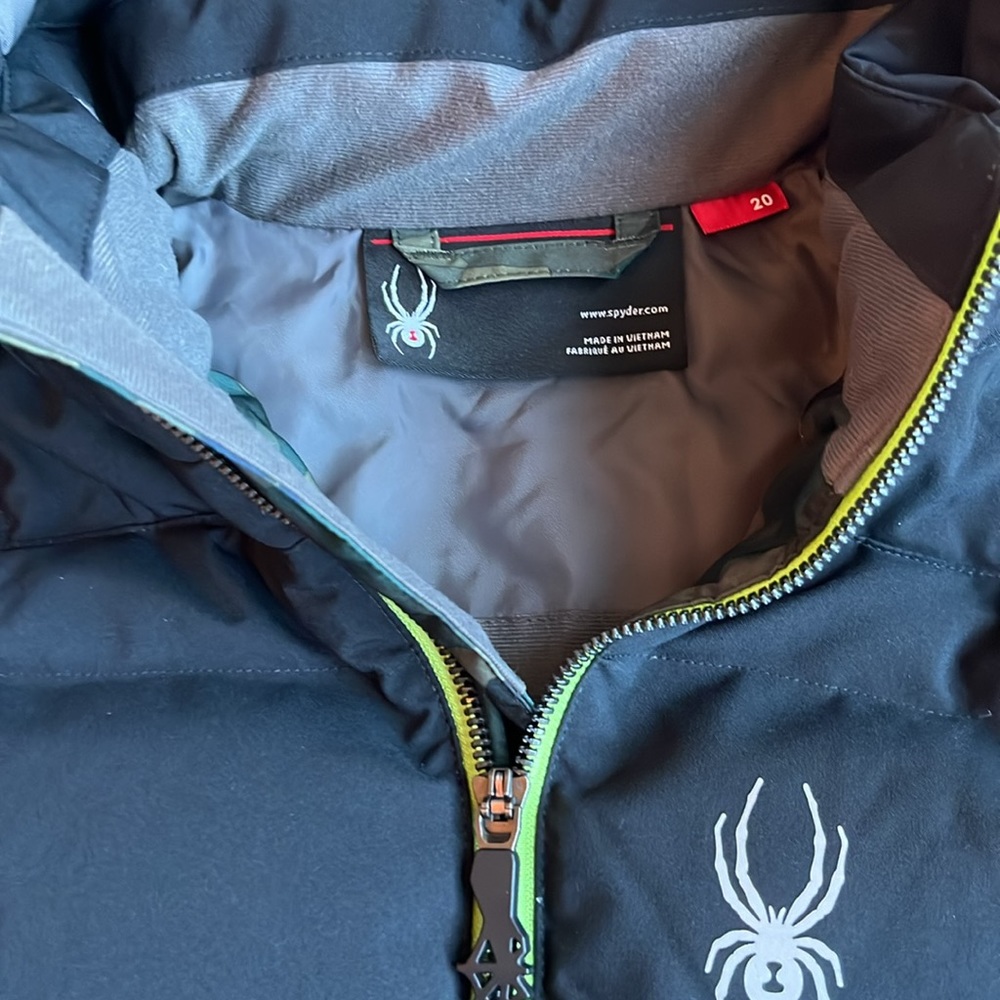 Spyder Clutch Ski Jacket Camo Size 20